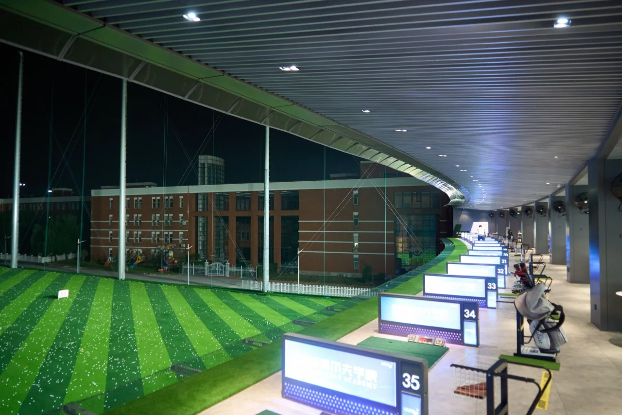 蓝际高尔夫学院球场实景